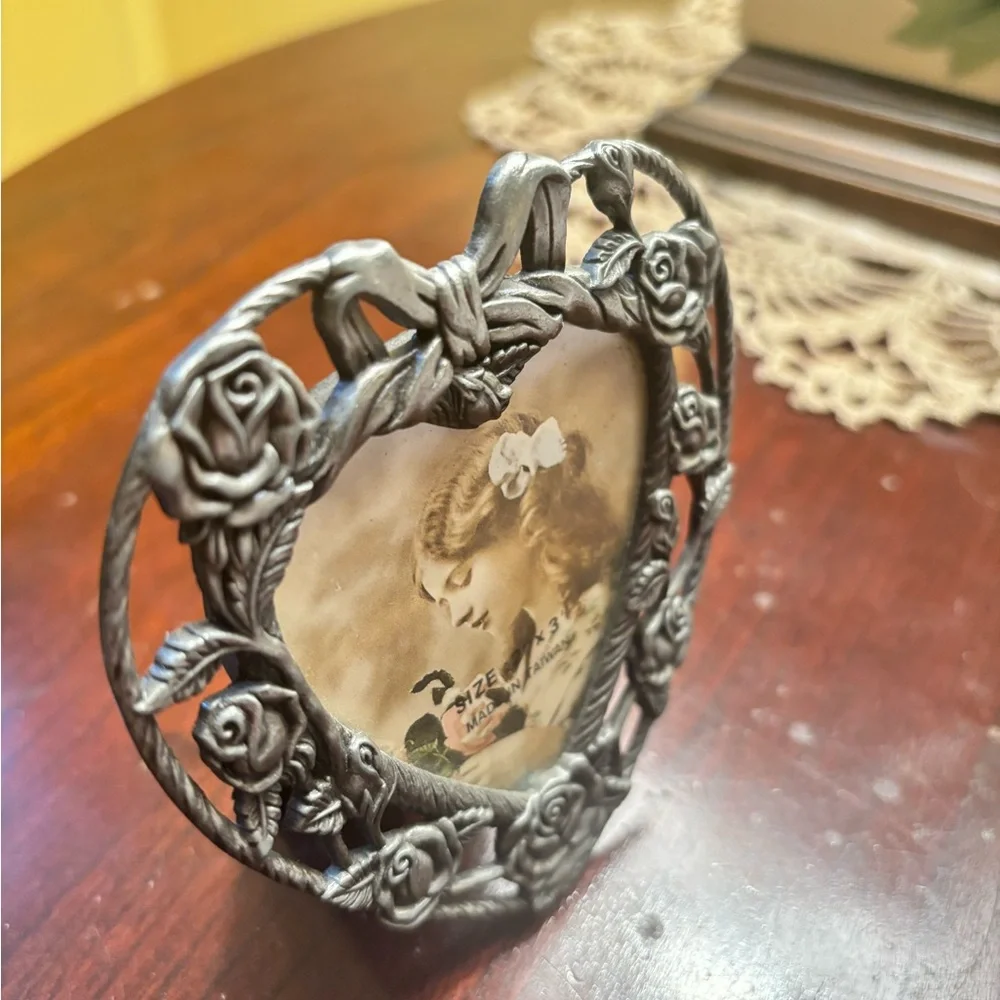 Vintage Heart-Shaped Silver Photo Frame with Rose Design 2 X 3 inches